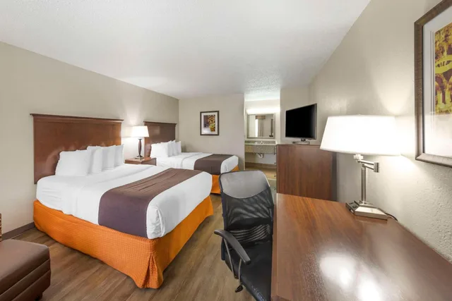غرفة بسريرين كوين لذوي الإعاقة، Best Western Athens Inn 5/7