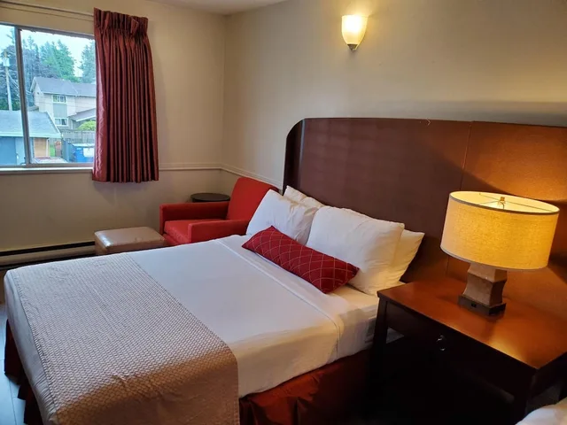 غرفة قياسية بسرير كوين، Alpine Inn Abbotsford 1/5