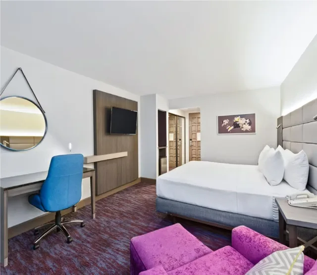 Standard, King Bed, Lounge Access, Club Floor, Crowne Plaza San Jose La Sabana by IHG 2/8