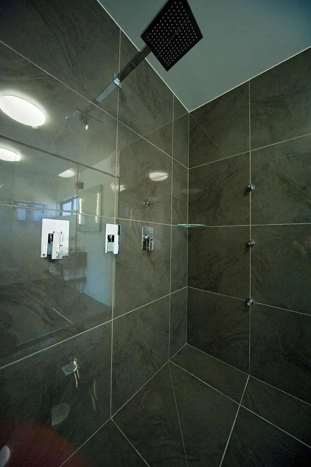 جناح بريميوم بسرير كينج بجاكوزي بمطبخ، Best Western Ellerslie International 3/4