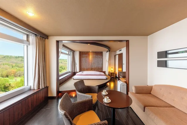 غرفة ديلوكس بسرير كينج مع أريكة، Sapporo Kitahiroshima Classe Hotel 4/5