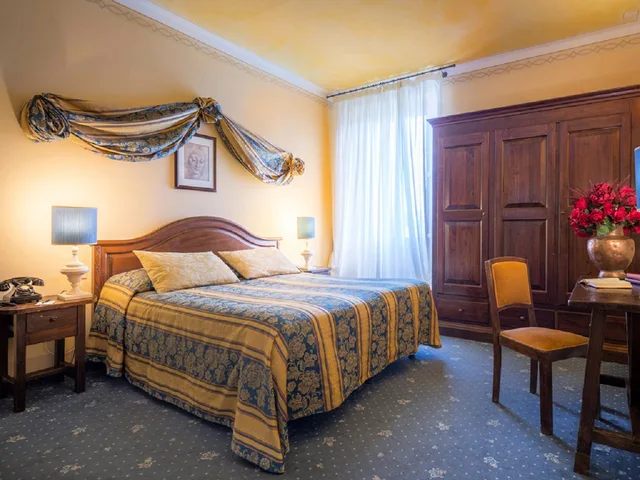 غرفة كلاسيكية بسرير مزدوج، Palazzo Dal Borgo 1/5