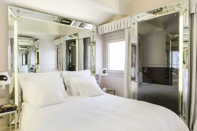 Suite, Queen Bed, Grand Canal View, Sofa, Attic، Palazzina Grassi 2/3