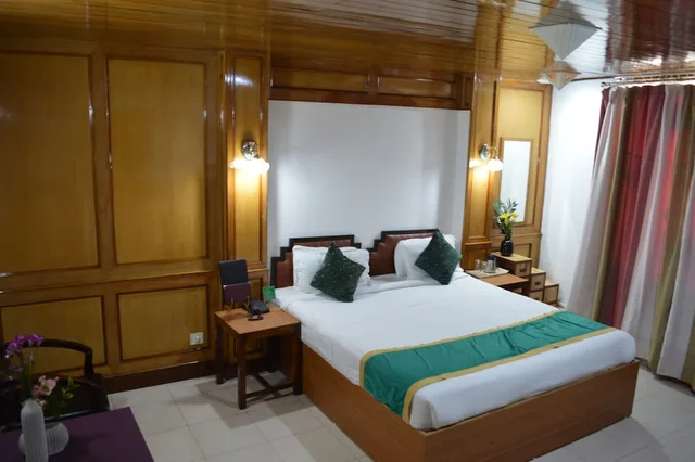 Club, Double Bed, Central Hill Resort Gangtok 6/6