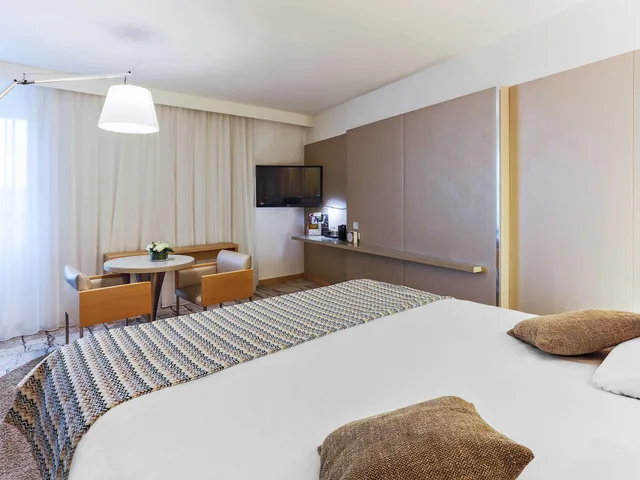 جناح بسرير مزدوج مع أريكة، Mercure Paris Vaugirard Porte de Versailles 5/7
