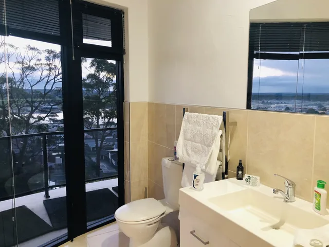 شقة بسرير كينج بشرفة، SHEER PLEASURE ACCOMMODATION 6/9