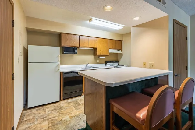 جناح ديلوكس بسرير كينج بجاكوزي للمدخنين، Americas Best Value Inn Suites St Marys 3/5