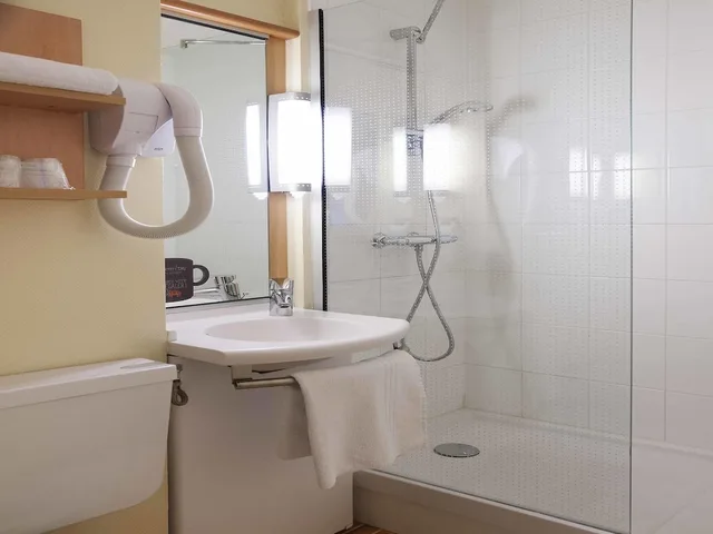 غرفة قياسية بسرير مزدوج، Ibis Moulins Sud 7/10