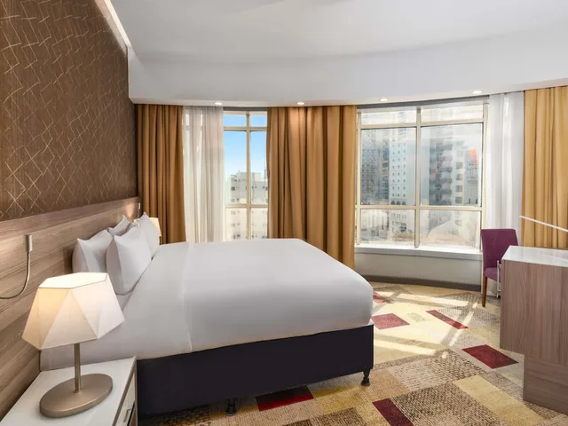 Classic, Triple, Double and Twin Beds, Mercure Makkah Aziziah 5/6