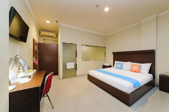 جناح بسرير كوين، RedDoorz Plus near Soekarno Hatta Airport 2 5/10