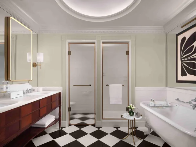 جناح بسرير كينج بغرفة نوم واحدة، The Savoy Hotel 7/8