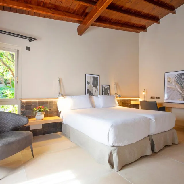 Oasis, Double Bed، Port Huerto del Cura 2/10