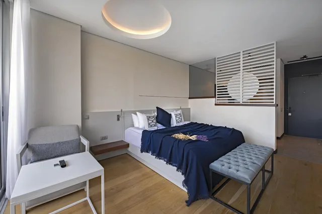 Luxury, Cape Bodrum Luxury Hotel Beach 2/2
