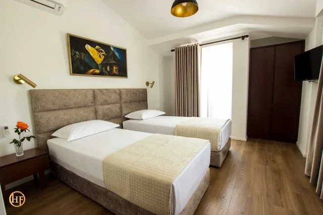 Grand, Twin Beds, HOTEL FANTASY 2/5