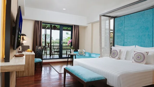 Executive, King Bed, Terrace, Grand Sunshine Resort and Convention 2/10