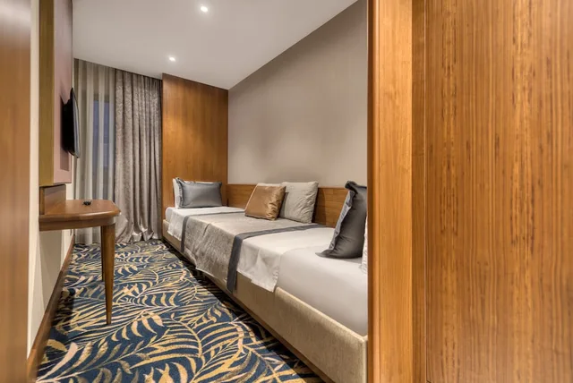 Family, Twin Beds, King Bed, Mountain View, BN Hotel Thermal & SPA Mersin 1/9