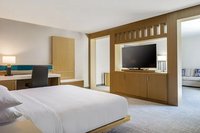 جناح جونيور بسرير كينج، Delta Hotels by Marriott Ontario Airport 1/4