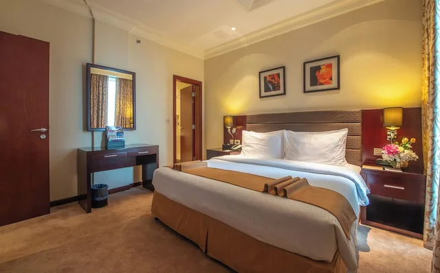غرفة قياسية بسرير كينج، فندق كورب كورنيش الخبر(Corp Al Khobar Corniche Hotel) 3/7