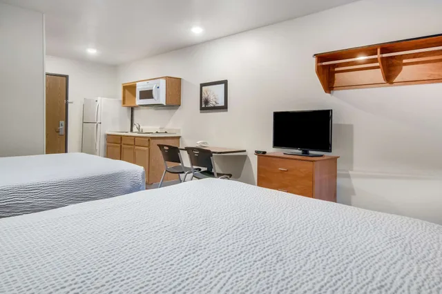غرفة قياسية بسريرين مزدوجين، WoodSpring Suites Abilene 4/7
