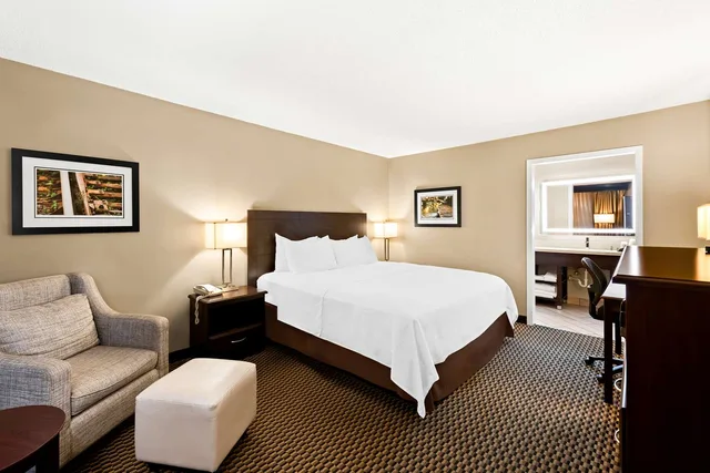 غرفة بسرير كينج، Best Western State Fair Inn 3/4