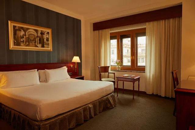 غرفة متصلة عائلية بإطلالة، El Avenida Palace 3/5