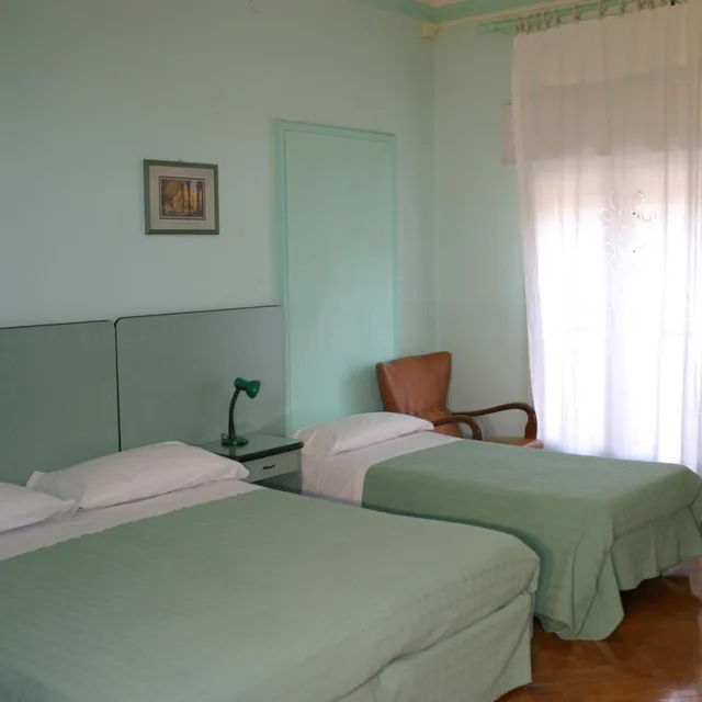 غرفة رباعية بحمام مشترك، Albergo Panorama 7/10