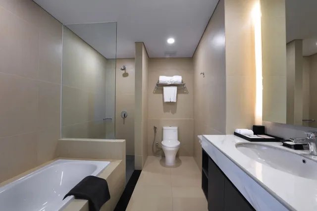 Junior Suite, Twin Beds, Harper Palembang 6/6