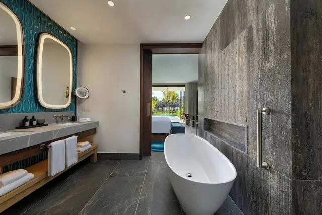 Swim Up, Deluxe, 2 King Beds, Adult Only, W Punta Cana, Adult All-Inclusive 6/7