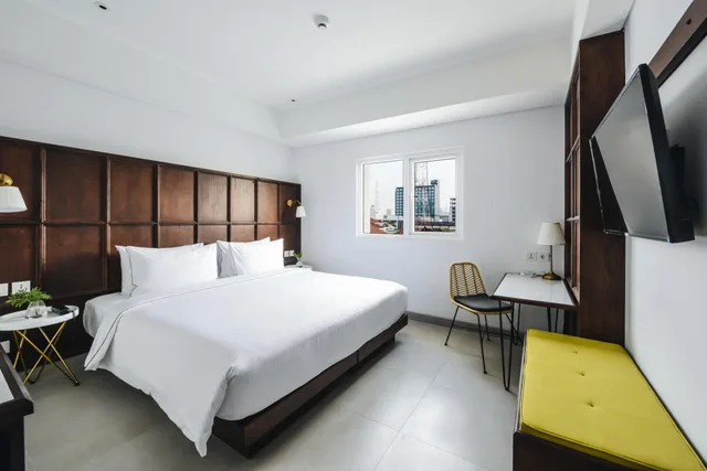 Hollywood, Champ, Queen Bed، Hotel Kampi Surabaya 2/3