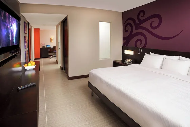 Gold, Suite, King Bed, City View, Sofa، Megapolis Hotel Panama 1/2