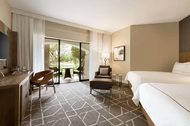 Premium, Deluxe, 2 Queen Beds, Pool View, Balcony or Patio, Large، Fairmont Scottsdale Princess 1/4