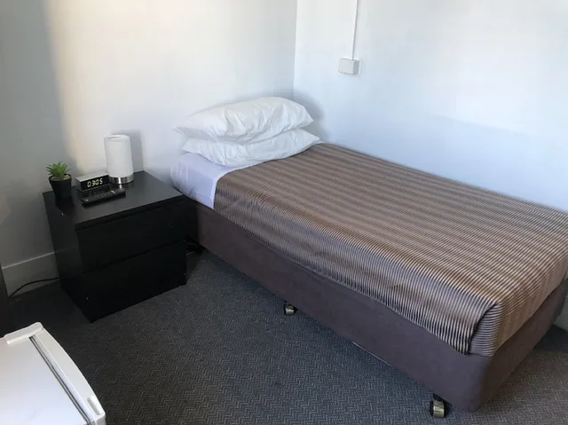 Economy, Single, Single Bed, The Bridge 3/3