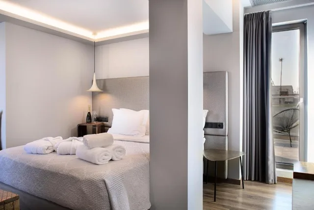 جناح، 360 Degrees Pop Art Hotel 1/3