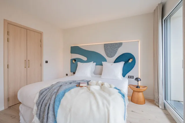 شقة بريميوم بسرير كوين بشرفة بغرفة نوم واحدة مع أريكة، Yuna Porte Maillot - ApartHotel 3/10