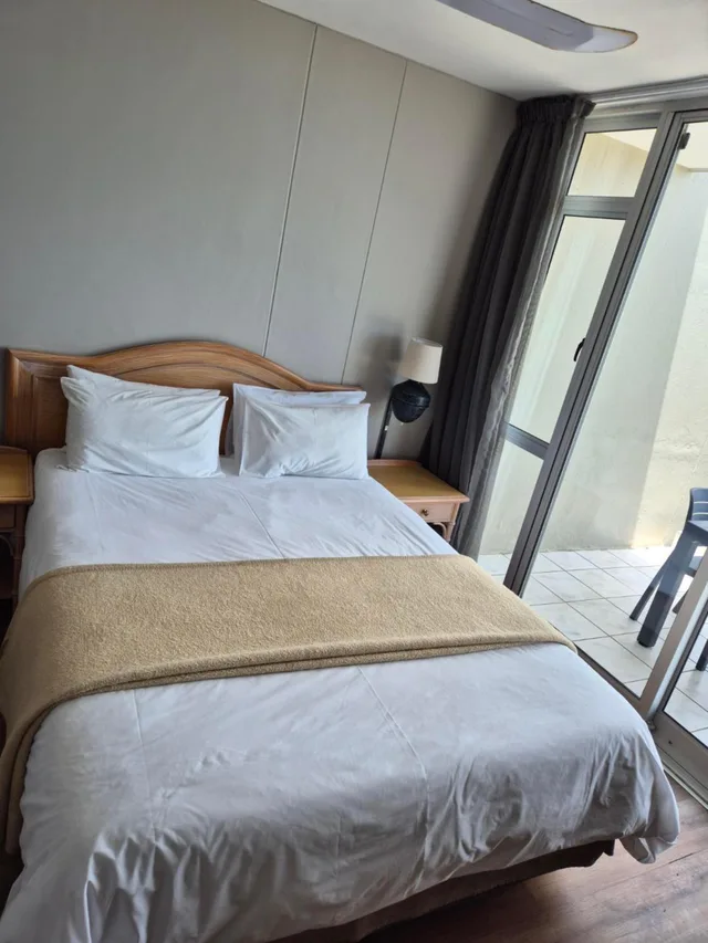 studio, Dolphin Beach Hotel 3/10