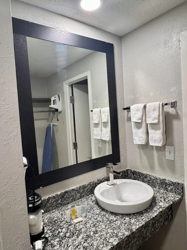غرفة بسريرين كوين، Super 8 by Wyndham Great Falls City Center 6/6