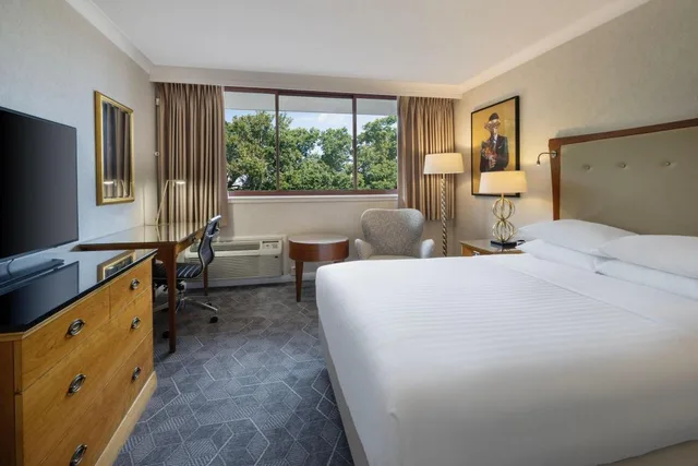 غرفة ديلوكس بسرير كوين، Delta Hotels by Marriott Swindon 1/4
