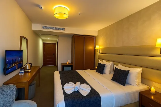 غرفة قياسية بسرير كوين بإطلالة على المدينة، Istanbul Midpoint Hotel 7/10