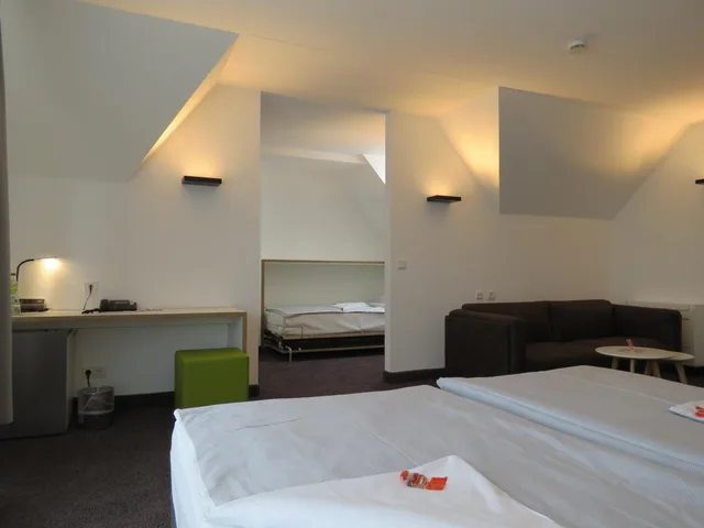 غرفة اقتصادية رباعية، Comfor Hotel 5/10