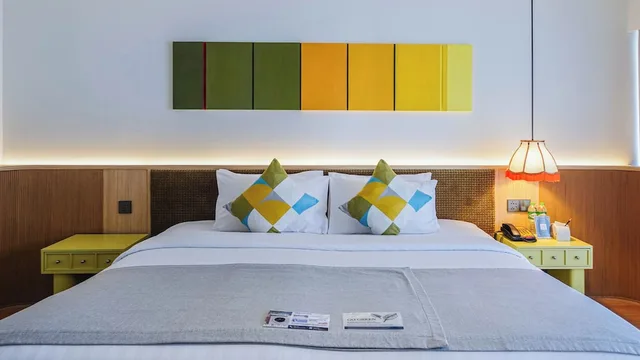 Glow, Penthouse, Suite, King and Twin Beds, Balcony، The Lantern Resorts Patong Phuket 1/9