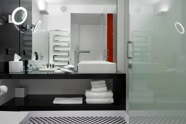 غرفة بسرير كينج، RENAISSANCE WARSAW AIRPORT HOTEL 4/9