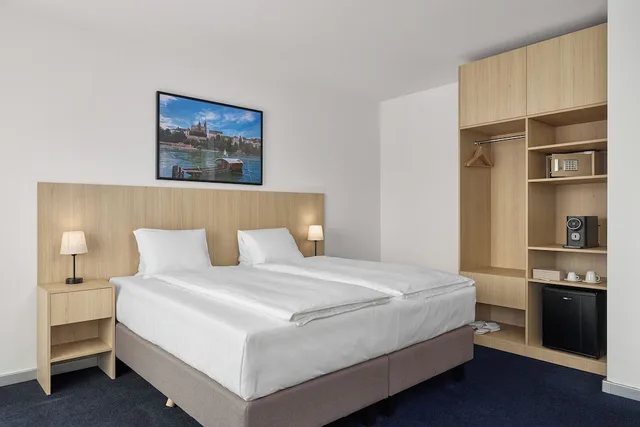 River, Junior Suite, Twin Beds, Sofa, Sorell Hotel Merian 2/10