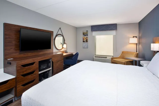 غرفة بسرير كينج، Hampton Inn Suites Spartanburg I 26 Westgate Mall 1/2