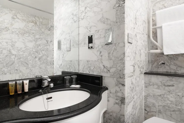 غرفة بسرير مزدوج، Millennium Hotel London Knightsbridge 1/4