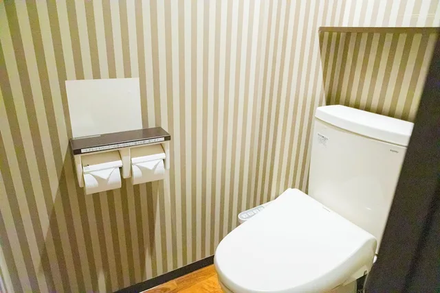 Oriental Calm, Queen Bed, Sauna, Hotel Rima chocolat 6/6