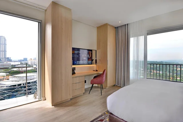 شقة بشرفة، Sandton Hotel 3/10
