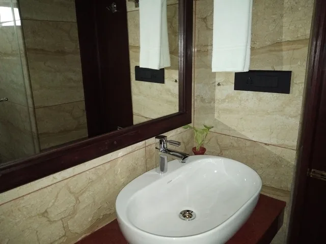 غرفة سوبيريور بسرير فردي، Yuvarani Residency Hotel 6/8