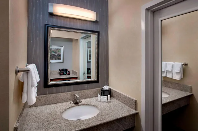 غرفة بسريرين كوين لذوي الإعاقة، Sonesta Select Boston Foxborough Mansfield 5/10