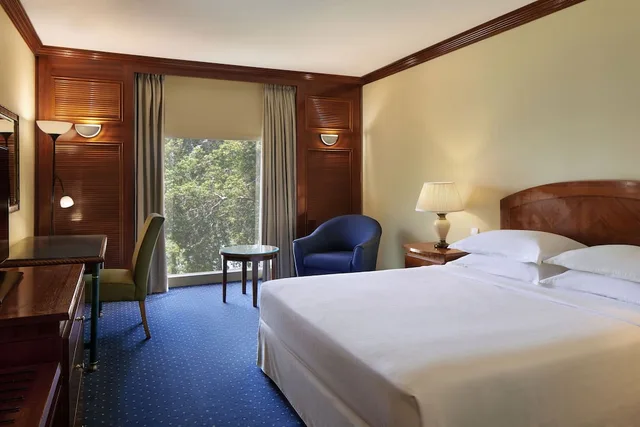 غرفة كلوب بسرير كوين بإطلالة على الحديقة، Sheraton Djibouti 2/5