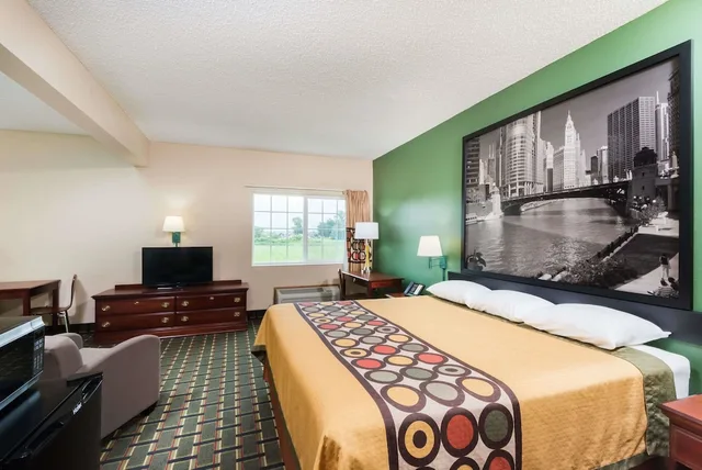 جناح استوديو بسرير كينج، Super 8 by Wyndham Mt. Carmel IL 2/10